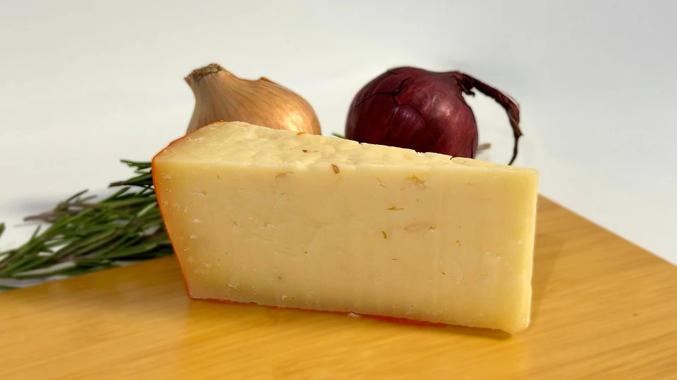 Гауда з цибулею - Фото 3, крафтовий сир OSNOVA CHEESE
