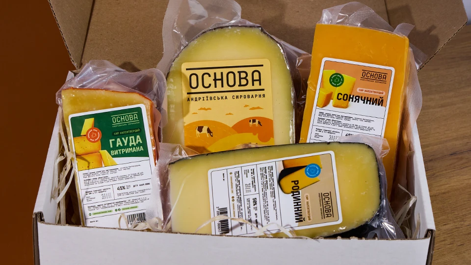 Набір "ВИТРИМАНИЙ СМАК" - Набір з крафтовим сиром від OSNOVA CHEESE