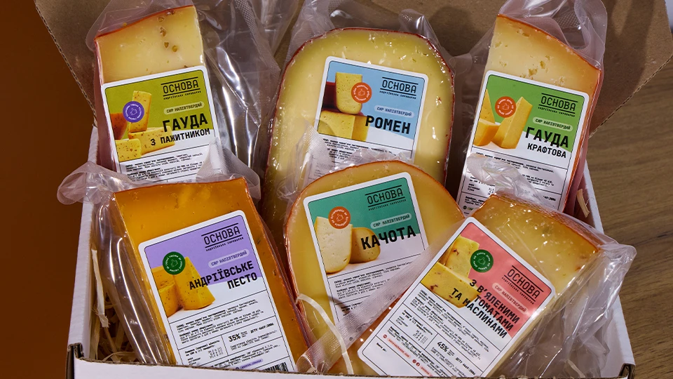 Набір "СИРНИЙ ВЕЛИКДЕНЬ" - Набір з крафтовим сиром від OSNOVA CHEESE