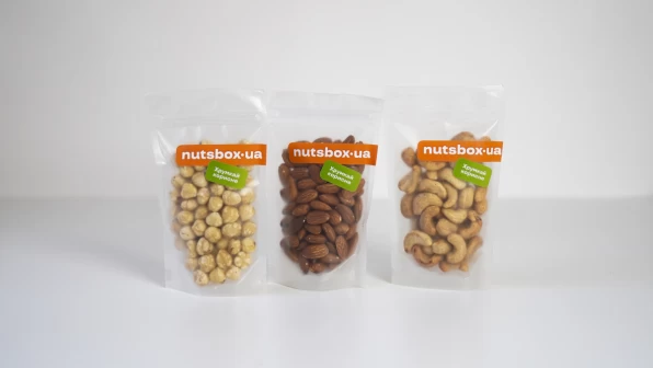 Мікс горішків - Мигдаль, Кеш'ю, Фундук - Крафтовий сир від OSNOVA CHEESE