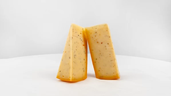 Гауда з італійськими травами - Крафтовий сир від OSNOVA CHEESE